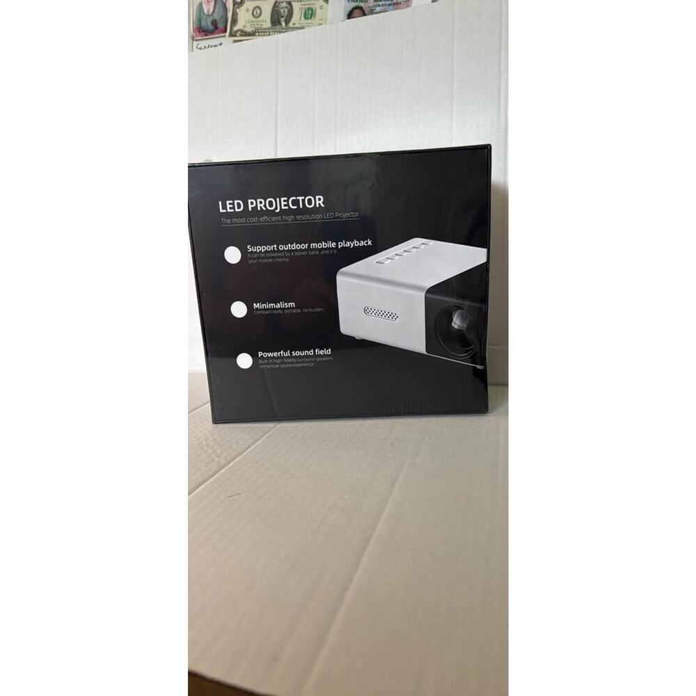 YG300 LED Projector - Picture 2 of 4